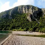Daphne House Olympos